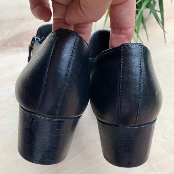 Munro woman NWT closed toe w/ zipper on si… - Picture 10 of 16